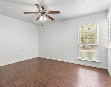 10616 Mellow Meadows Dr - Photo Thumbnail 15