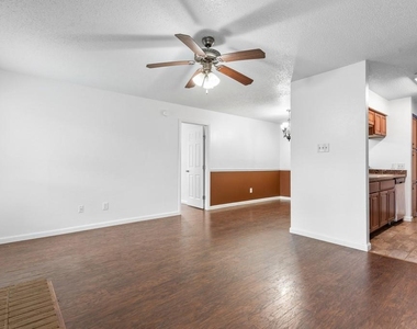 10616 Mellow Meadows Dr - Photo Thumbnail 5
