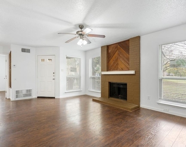 10616 Mellow Meadows Dr - Photo Thumbnail 3