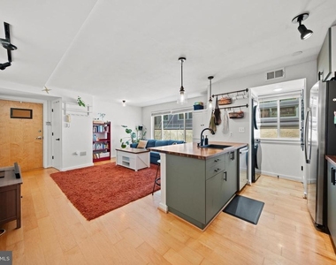 1439 Chapin Street Nw - Photo Thumbnail 4