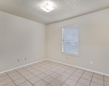 2805 Davis St - Photo Thumbnail 8
