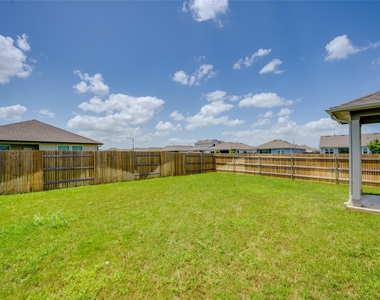 102 Rainmaker Cv - Photo Thumbnail 32