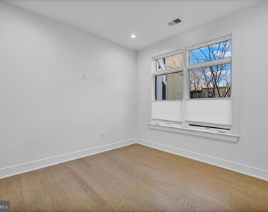1220 Potomac Avenue Se - Photo Thumbnail 11