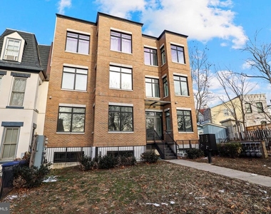 1220 Potomac Avenue Se - Photo Thumbnail 20