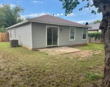 14400 Sandifer St - Photo Thumbnail 17