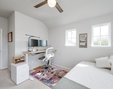 7948 Castelardo Pl - Photo Thumbnail 17