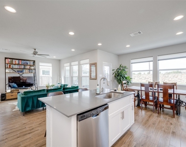 7948 Castelardo Pl - Photo Thumbnail 9