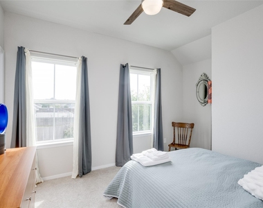 7948 Castelardo Pl - Photo Thumbnail 14