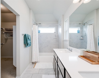 7948 Castelardo Pl - Photo Thumbnail 21