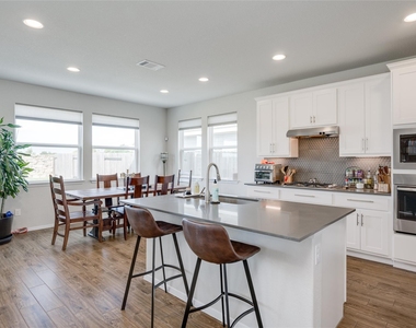 7948 Castelardo Pl - Photo Thumbnail 2