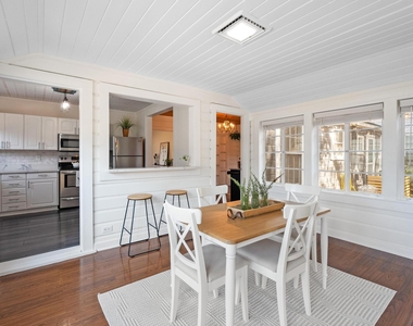 1707 Lexington St - Photo Thumbnail 13