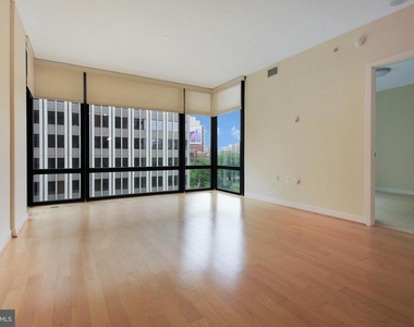 1010 Massachusetts Avenue Nw - Photo Thumbnail 12