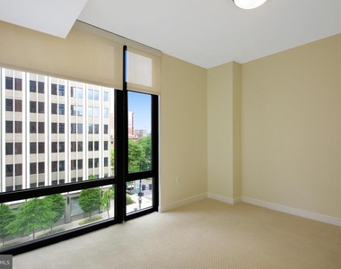 1010 Massachusetts Avenue Nw - Photo Thumbnail 2