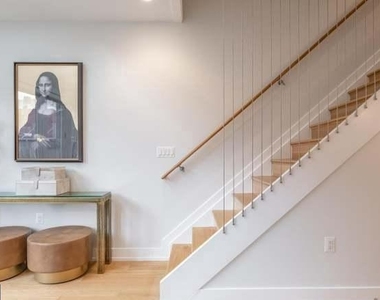 628 I Street Ne - Photo Thumbnail 10