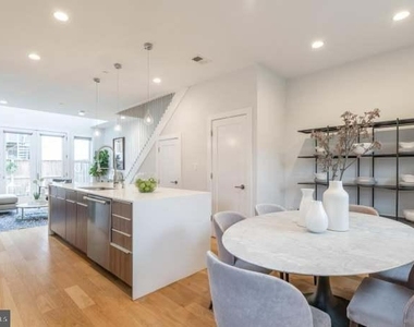 628 I Street Ne - Photo Thumbnail 2