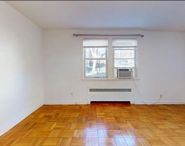 4000 Beecher Street Nw - Photo Thumbnail 2