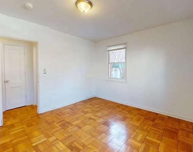4000 Beecher Street Nw - Photo Thumbnail 8