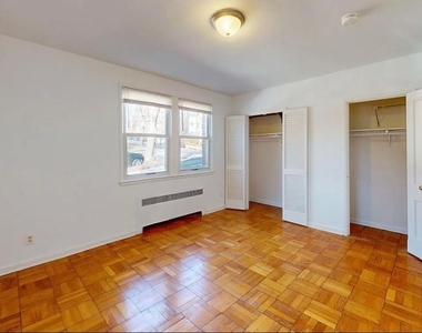 4000 Beecher Street Nw - Photo Thumbnail 7