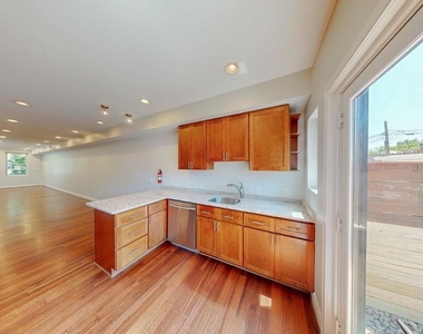 1617 C Street Se - Photo Thumbnail 2