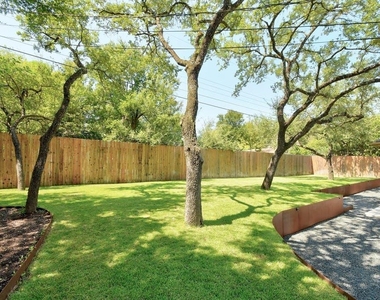 1006 Lipan Trl - Photo Thumbnail 31