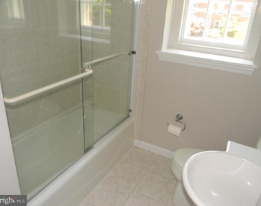 3930 Langley Court Nw - Photo Thumbnail 8