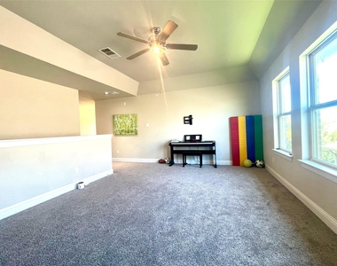 6829 Brindisi Pl - Photo Thumbnail 17