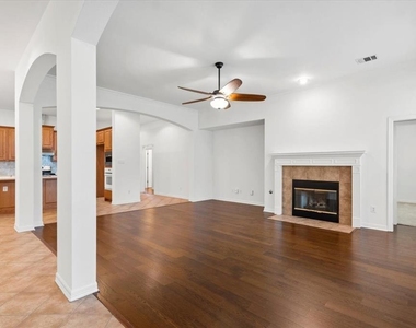 2127 Clear Lake Pl - Photo Thumbnail 12