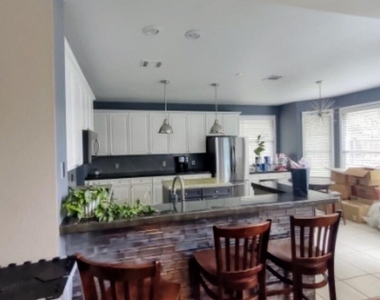 11914 Loomis Dr - Photo Thumbnail 7