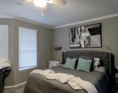 11914 Loomis Dr - Photo Thumbnail 10