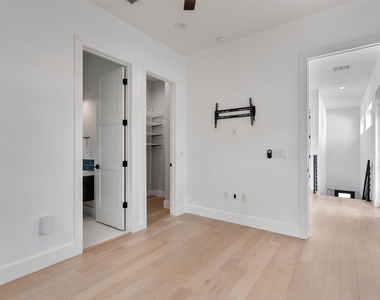4712 Reyes St - Photo Thumbnail 16