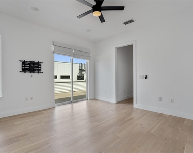 4712 Reyes St - Photo Thumbnail 21