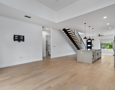 4712 Reyes St - Photo Thumbnail 6
