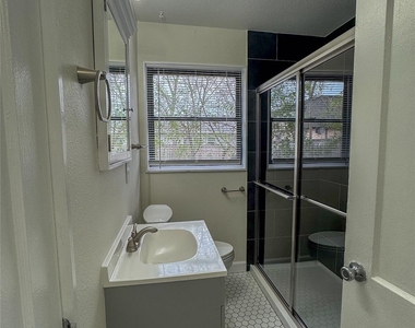 5514 Grover Ave - Photo Thumbnail 11
