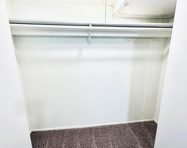 601 W 11th St - Photo Thumbnail 30