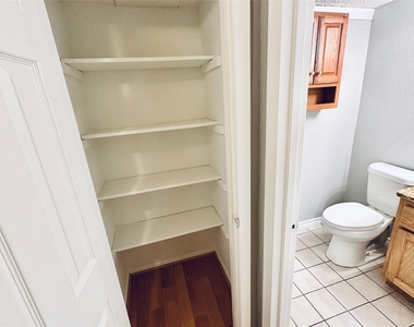 601 W 11th St - Photo Thumbnail 20