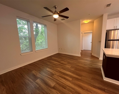 1900 Barton Springs Rd - Photo Thumbnail 10