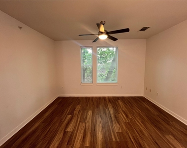 1900 Barton Springs Rd - Photo Thumbnail 12