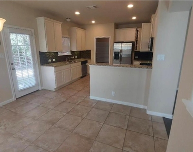 8404 Harrier Dr - Photo Thumbnail 7