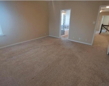 8404 Harrier Dr - Photo Thumbnail 9