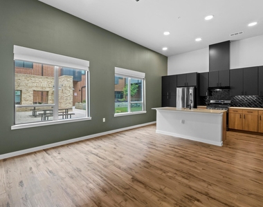 4510 Terry O Ln - Photo Thumbnail 3