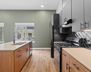 4510 Terry O Ln - Photo Thumbnail 4