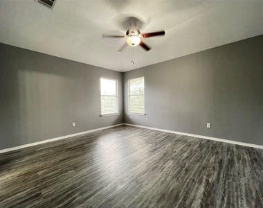 3638 Windhill Loop - Photo Thumbnail 20