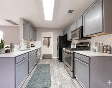 3638 Windhill Loop - Photo Thumbnail 6