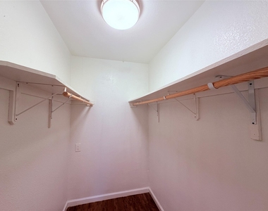1508 Big Meadow Dr - Photo Thumbnail 12