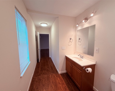 1508 Big Meadow Dr - Photo Thumbnail 11