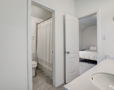 308 Monteforte Rd - Photo Thumbnail 20