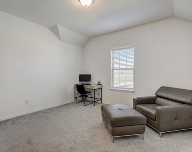 308 Monteforte Rd - Photo Thumbnail 18