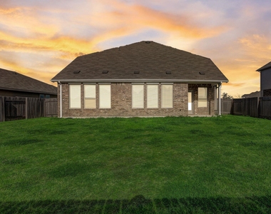 308 Monteforte Rd - Photo Thumbnail 31