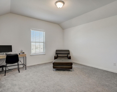 308 Monteforte Rd - Photo Thumbnail 17