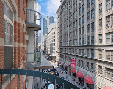 33 Gold Street - Photo Thumbnail 2